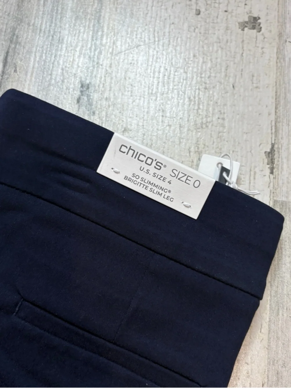 NWT Chico’s So Slimming Brigitte Slim Leg Pull On Pants Size 4 - Picture 6 of 6